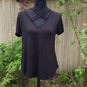 NWOT black  crisscross chest shirt-Medium